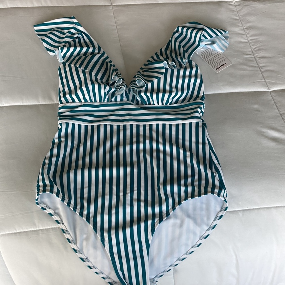NWT New Cocoship one piece Swimsuit Sz 6 Ruffles Green White Bathing Suit Womens - Picture 9 of 10